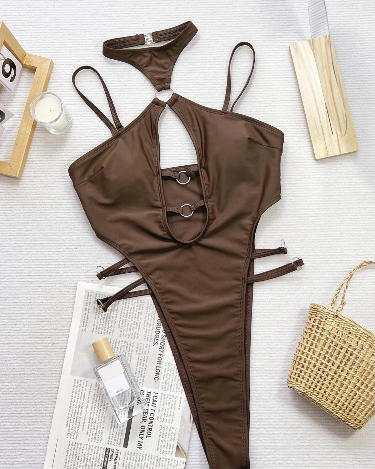 Take Control Monokini