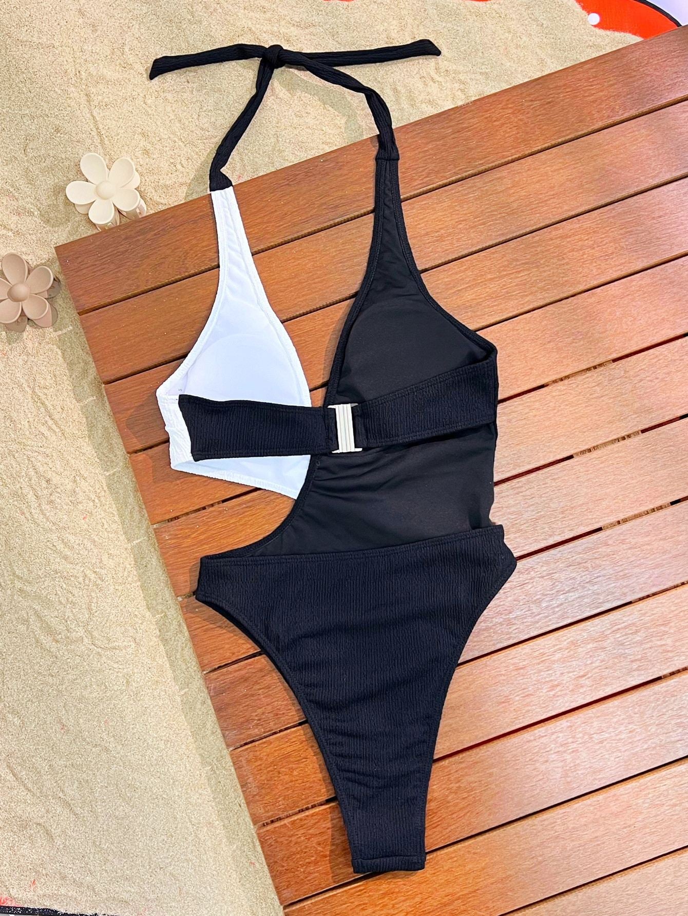 Strikra Monokini