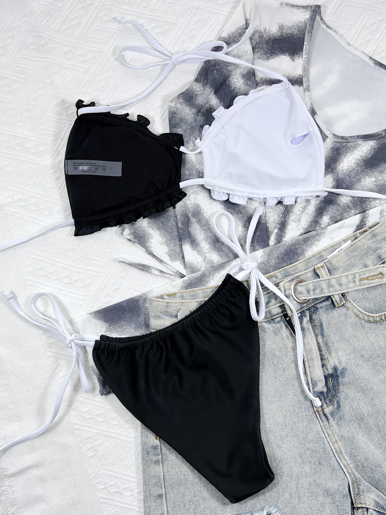 Contrasts Bikini